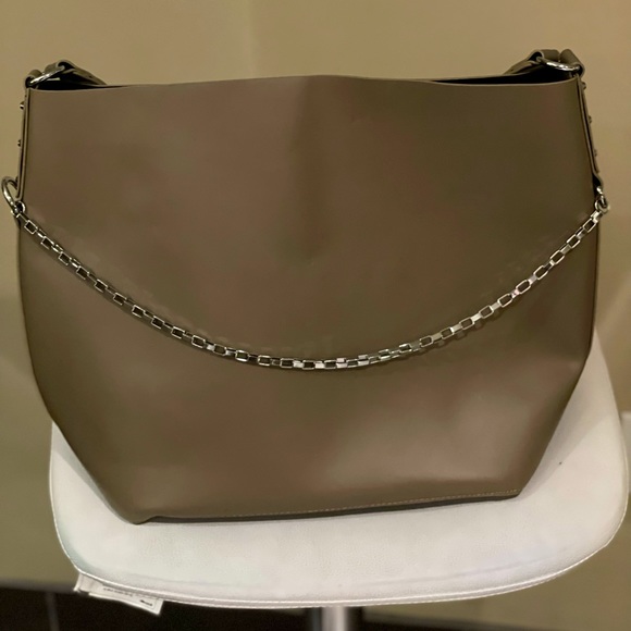 La Chateau Tote Bag - Picture 1 of 2